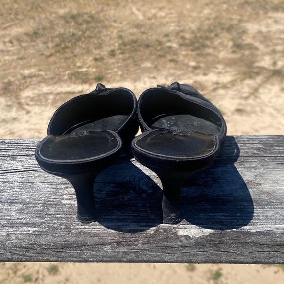 Black Suede Point Kitten Heels Ann Taylor Brand Size 5.5 - Picture 4 of 5